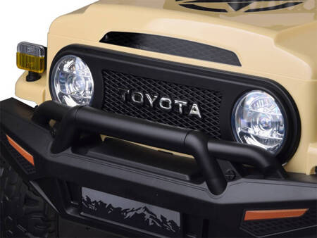 Battery-powered electric car Toyota FJ Cruiser for children PA0301 BE