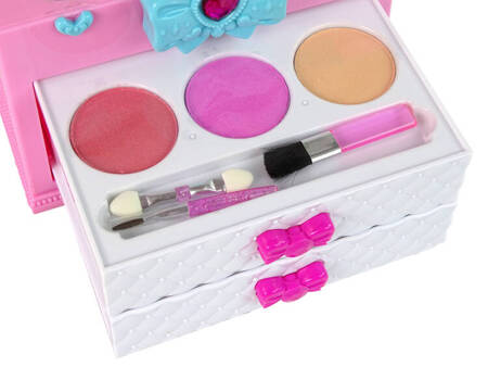 Beauty Kit in Suitcase Pink White