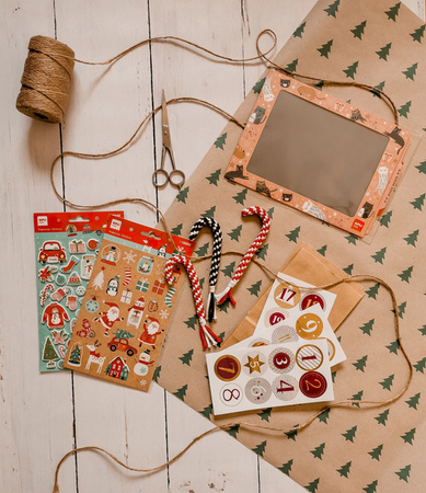 Świąteczne naklejki Apli Kids - Prezenty