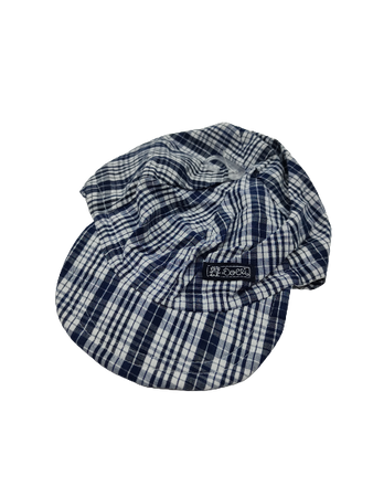 Czapka dziecięca wiosenna Doll z troczkami i daszkiem