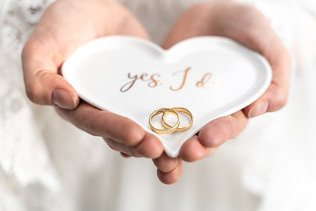 Talerzyk porcelanowy na obrączki Serce, 13.3x10.8 cm