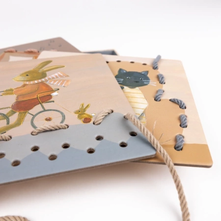 Nawlekanka - sznurowanka Przyjaciele | Egmont Toys®