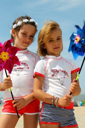 Spodenki kąpielowe Ducksday UV50+ biały granat koralowa czerwień