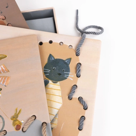 Nawlekanka - sznurowanka Przyjaciele | Egmont Toys®