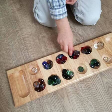 Mancala - drewniana gra strategiczna i logiczna | Egmont Toys®